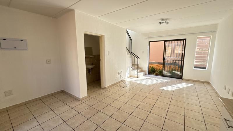 3 Bedroom Property for Sale in Wilgeheuwel Gauteng