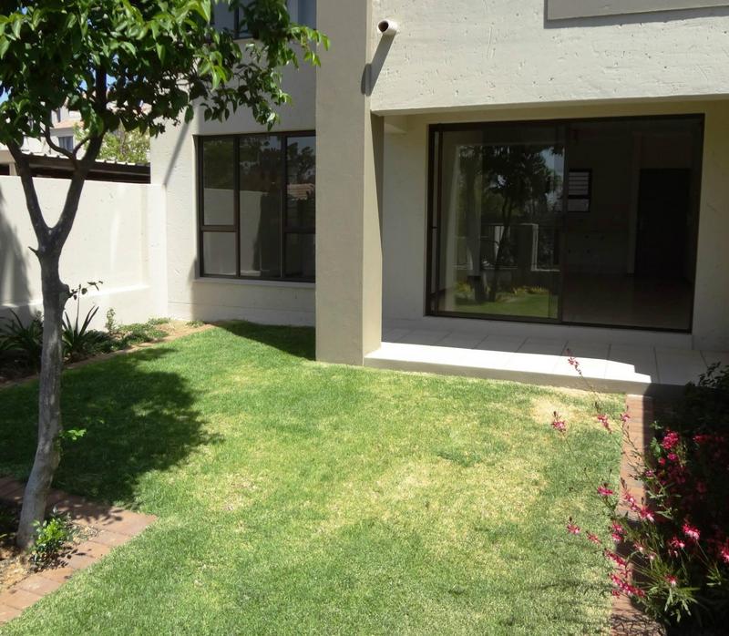 1 Bedroom Property for Sale in Paulshof Gauteng