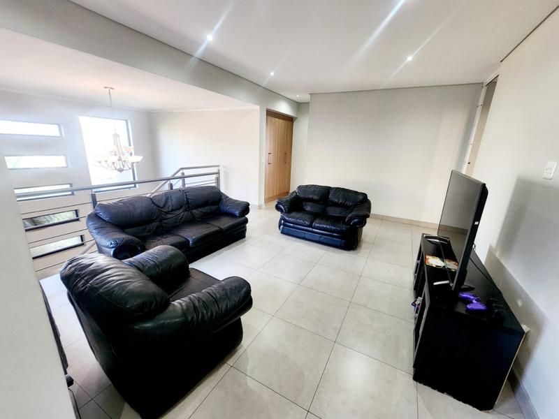 5 Bedroom Property for Sale in Zambezi Country Estate Gauteng