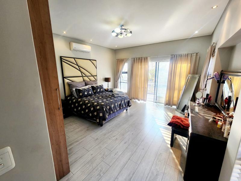 5 Bedroom Property for Sale in Zambezi Country Estate Gauteng