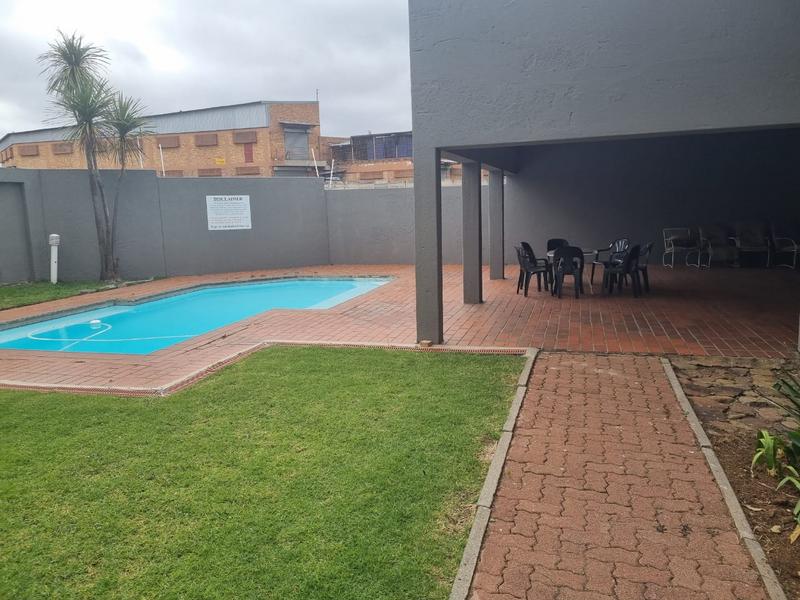 3 Bedroom Property for Sale in Brackendowns Gauteng