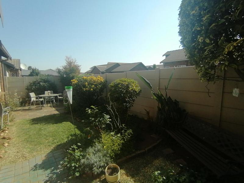 To Let 3 Bedroom Property for Rent in Bergbron Gauteng