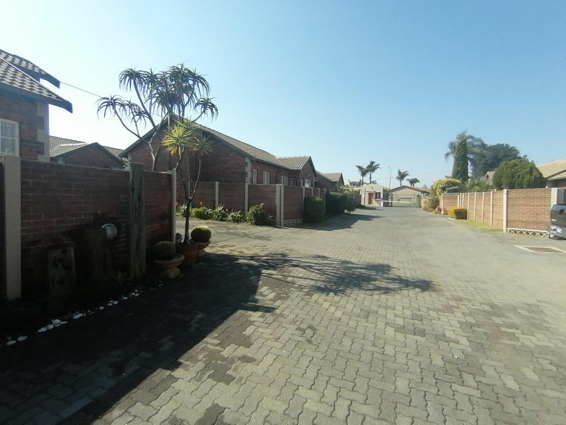 To Let 3 Bedroom Property for Rent in Bergbron Gauteng