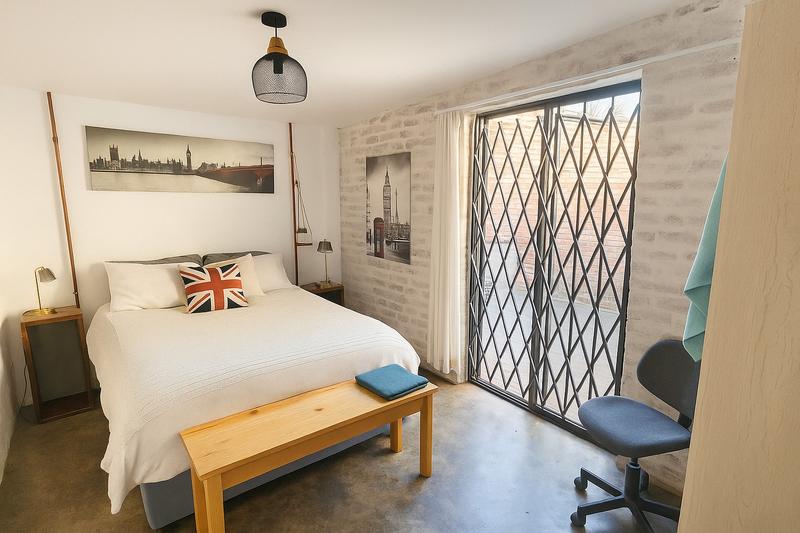 5 Bedroom Property for Sale in Eldoraigne Gauteng