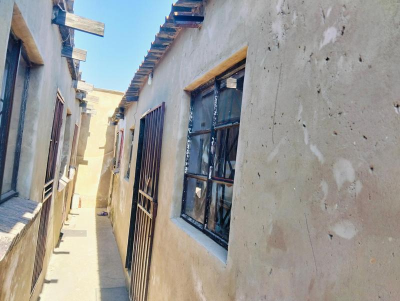 12 Bedroom Property for Sale in Tembisa Gauteng