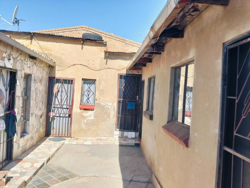 12 Bedroom Property for Sale in Tembisa Gauteng