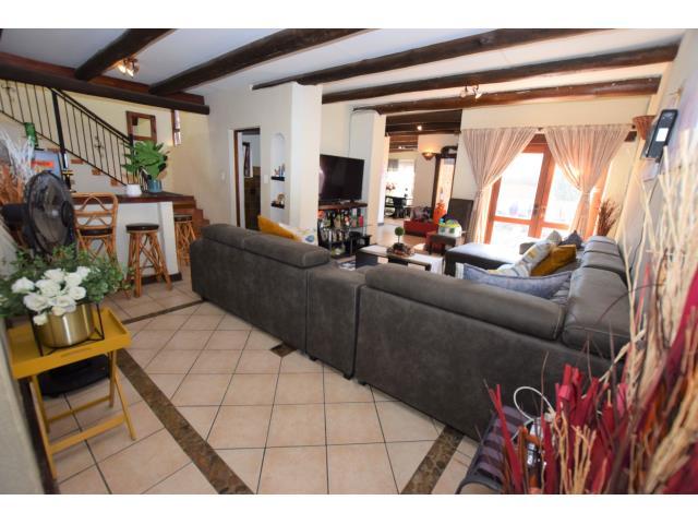 To Let 3 Bedroom Property for Rent in North Riding Gauteng