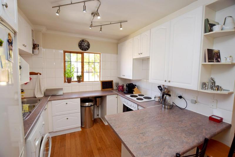2 Bedroom Property for Sale in Lonehill Gauteng