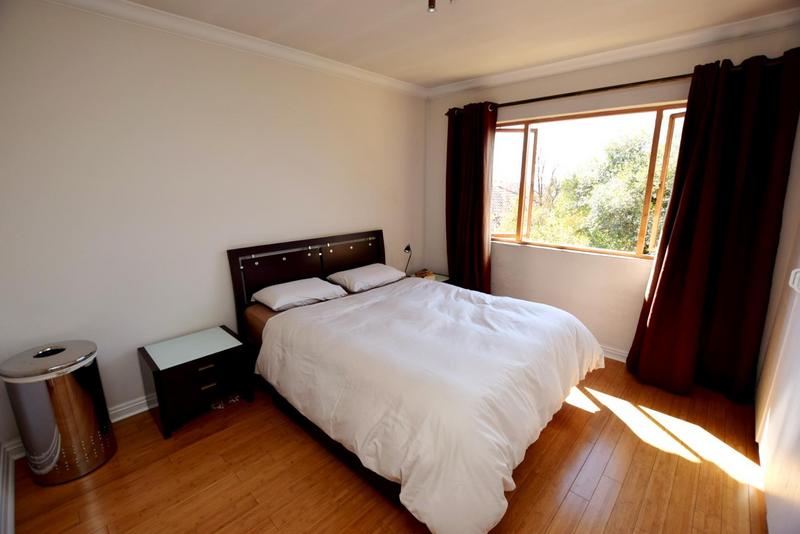 2 Bedroom Property for Sale in Lonehill Gauteng