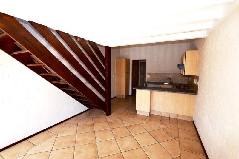 1 Bedroom Property for Sale in Lonehill Gauteng