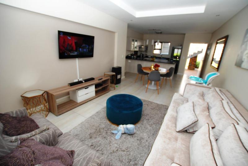 2 Bedroom Property for Sale in Morningside Gauteng