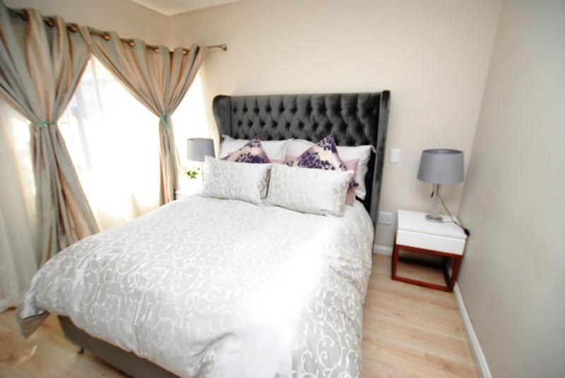 2 Bedroom Property for Sale in Morningside Gauteng