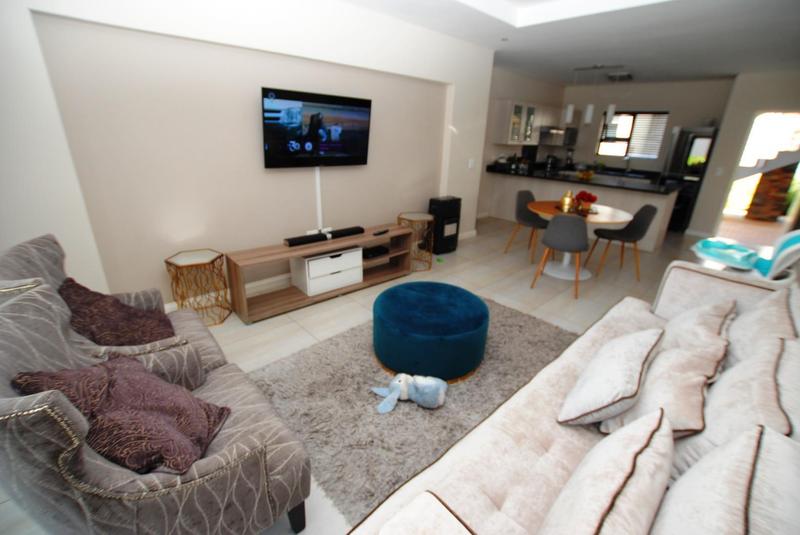 2 Bedroom Property for Sale in Morningside Gauteng