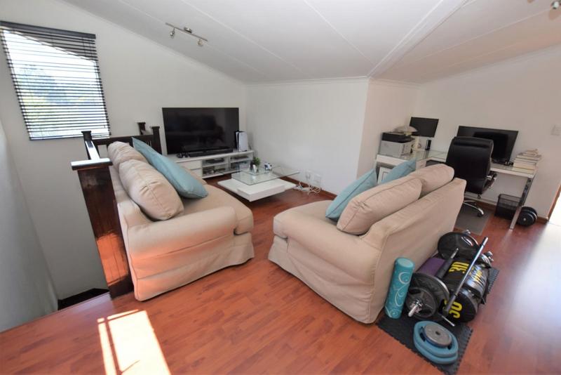 2 Bedroom Property for Sale in Morningside Gauteng