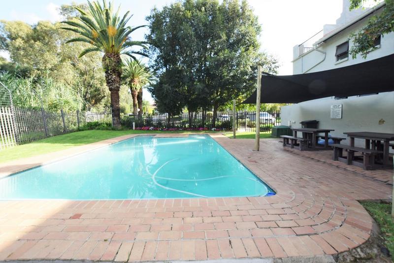2 Bedroom Property for Sale in Paulshof Gauteng