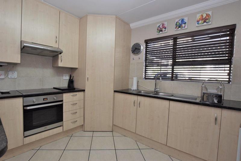 2 Bedroom Property for Sale in Paulshof Gauteng