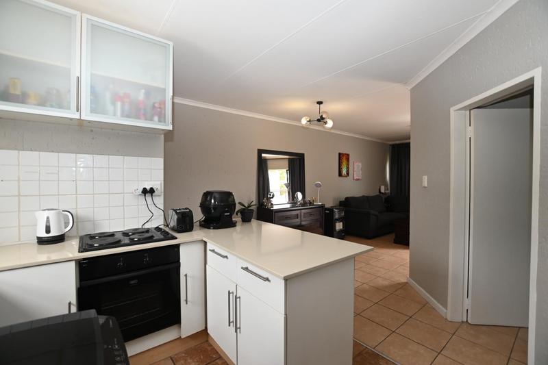 1 Bedroom Property for Sale in Paulshof Gauteng
