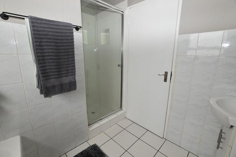 1 Bedroom Property for Sale in Paulshof Gauteng