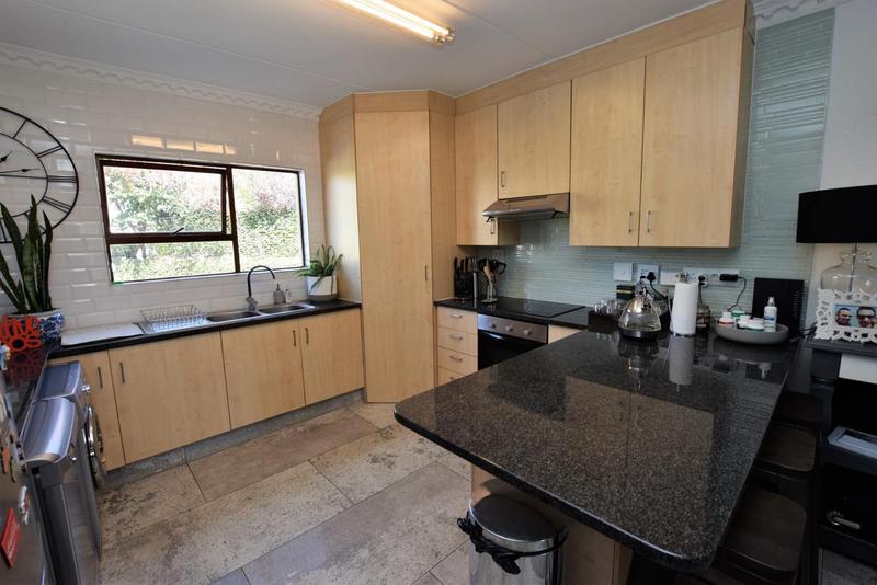 2 Bedroom Property for Sale in Paulshof Gauteng