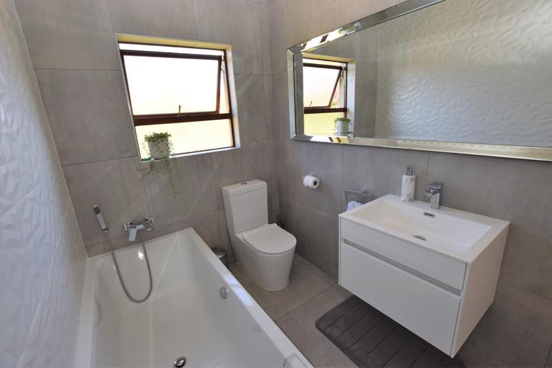 2 Bedroom Property for Sale in Paulshof Gauteng