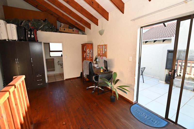 2 Bedroom Property for Sale in Paulshof Gauteng