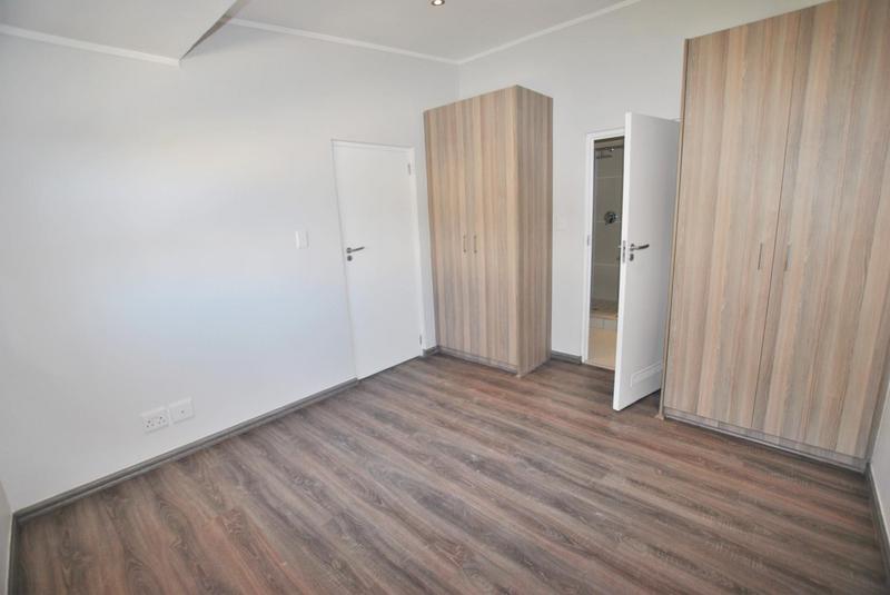 1 Bedroom Property for Sale in Rivonia Gauteng