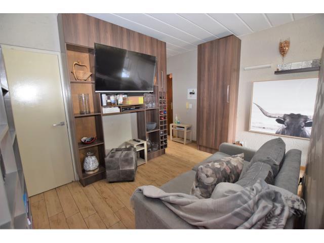 1 Bedroom Property for Sale in Rivonia Gauteng