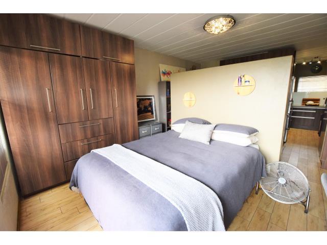 1 Bedroom Property for Sale in Rivonia Gauteng