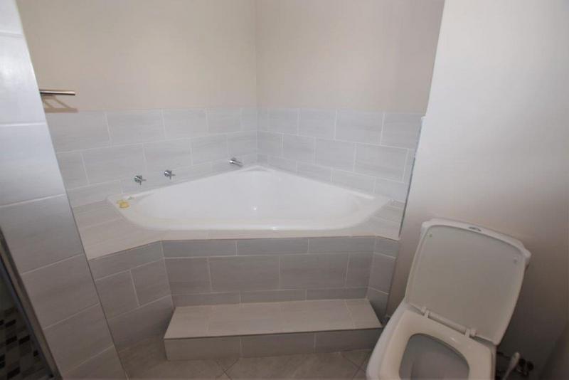 1 Bedroom Property for Sale in Strathavon Gauteng