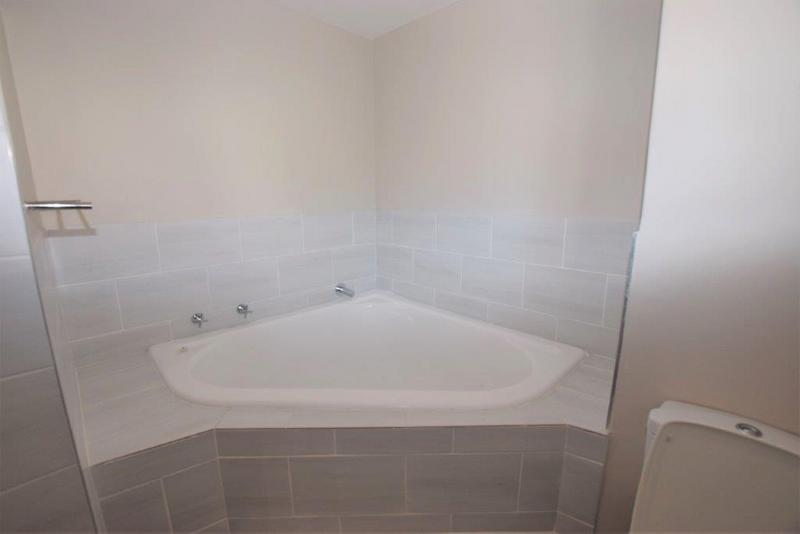 1 Bedroom Property for Sale in Strathavon Gauteng