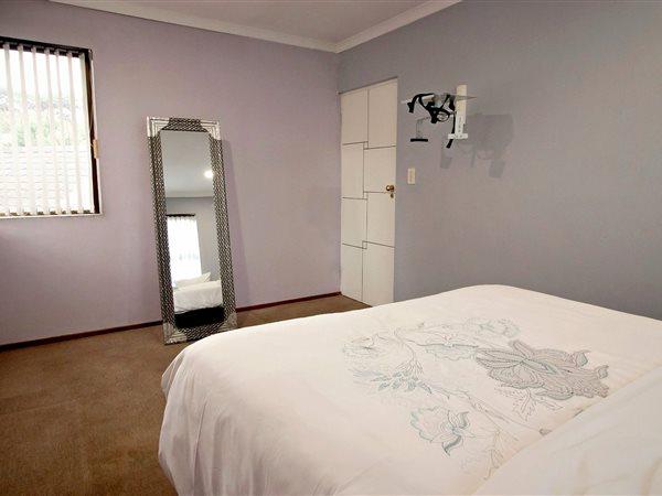 To Let 5 Bedroom Property for Rent in Hurlingham Gauteng