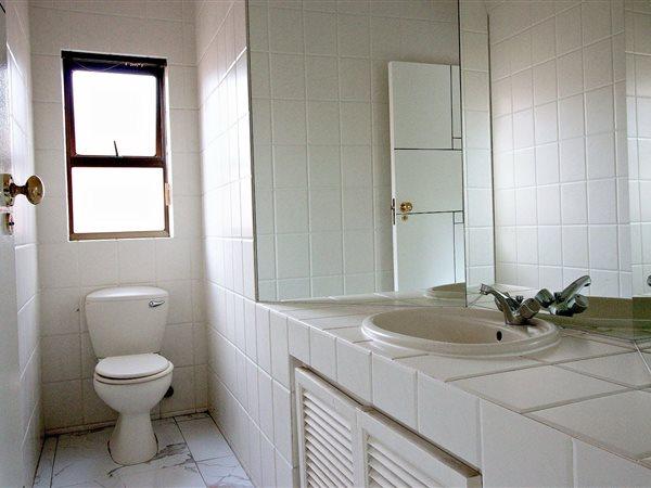 To Let 5 Bedroom Property for Rent in Hurlingham Gauteng