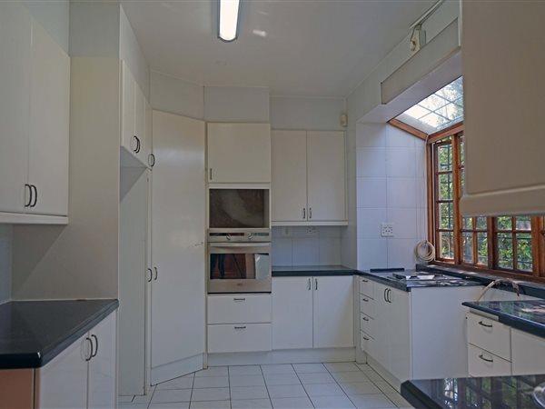 To Let 3 Bedroom Property for Rent in Illovo Gauteng