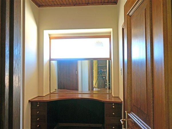 To Let 3 Bedroom Property for Rent in Illovo Gauteng