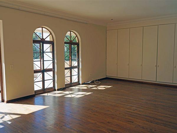 To Let 3 Bedroom Property for Rent in Illovo Gauteng