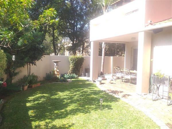 To Let 4 Bedroom Property for Rent in Sandown Gauteng