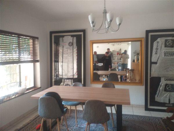 To Let 4 Bedroom Property for Rent in Sandown Gauteng