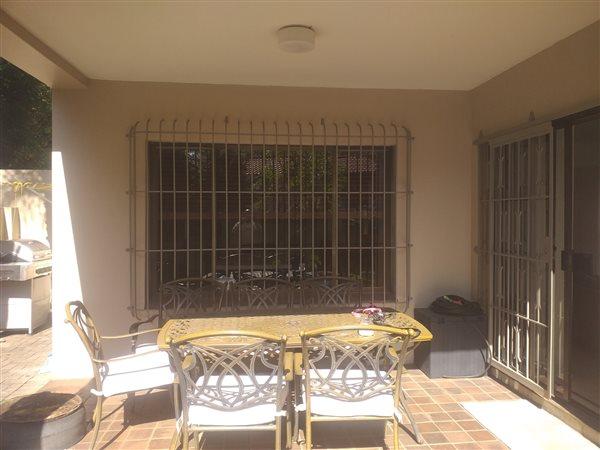To Let 4 Bedroom Property for Rent in Sandown Gauteng