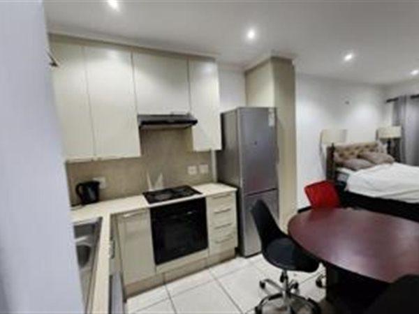 1 Bedroom Property for Sale in Sunninghill Gauteng