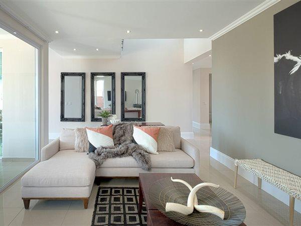 To Let 5 Bedroom Property for Rent in Waterfall Country Estate Gauteng