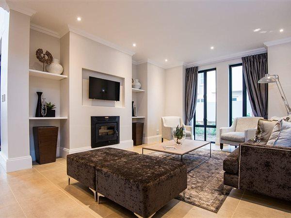 To Let 5 Bedroom Property for Rent in Waterfall Country Estate Gauteng