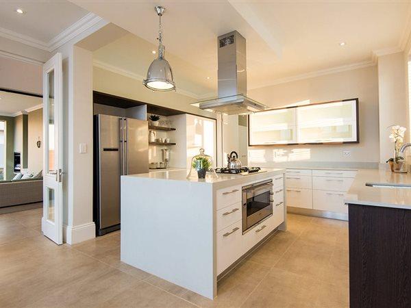 To Let 5 Bedroom Property for Rent in Waterfall Country Estate Gauteng