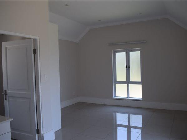 To Let 5 Bedroom Property for Rent in Waterfall Country Estate Gauteng