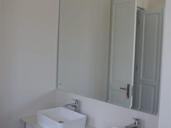To Let 5 Bedroom Property for Rent in Waterfall Country Estate Gauteng