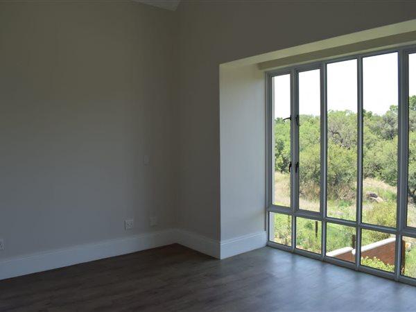 To Let 5 Bedroom Property for Rent in Waterfall Country Estate Gauteng