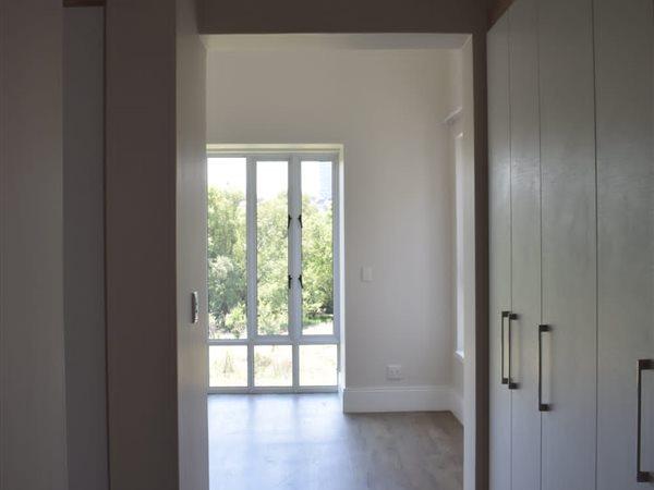 To Let 5 Bedroom Property for Rent in Waterfall Country Estate Gauteng