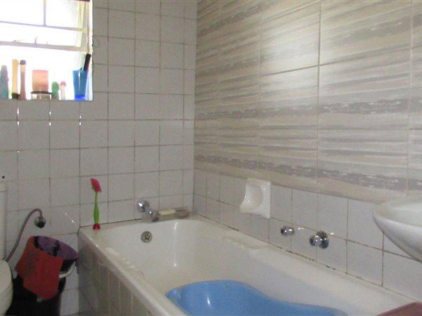 2 Bedroom Property for Sale in Lyndhurst Gauteng