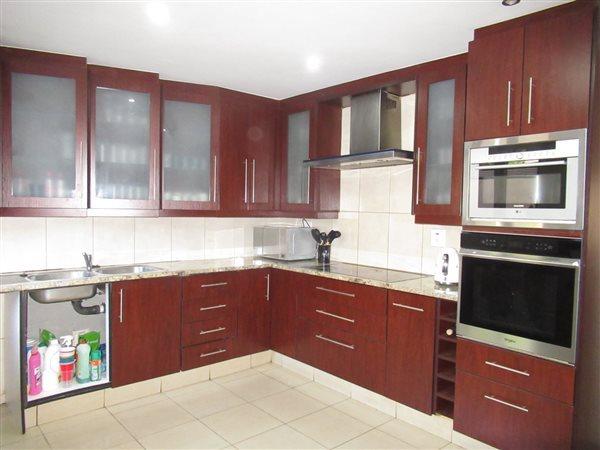 4 Bedroom Property for Sale in Noordwyk Gauteng