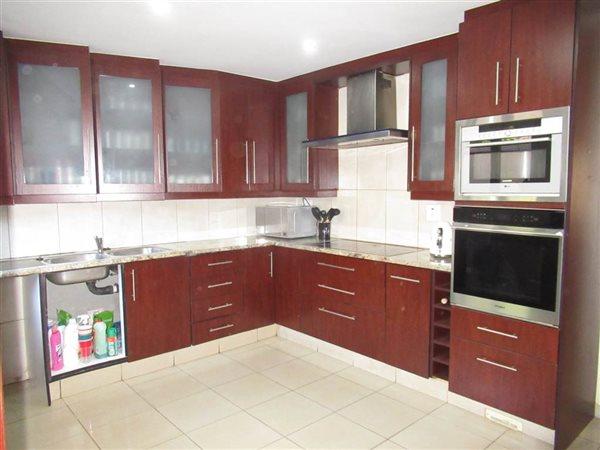 4 Bedroom Property for Sale in Noordwyk Gauteng