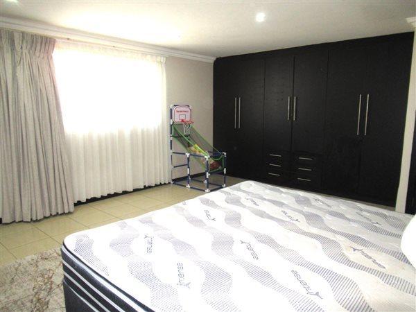 4 Bedroom Property for Sale in Noordwyk Gauteng